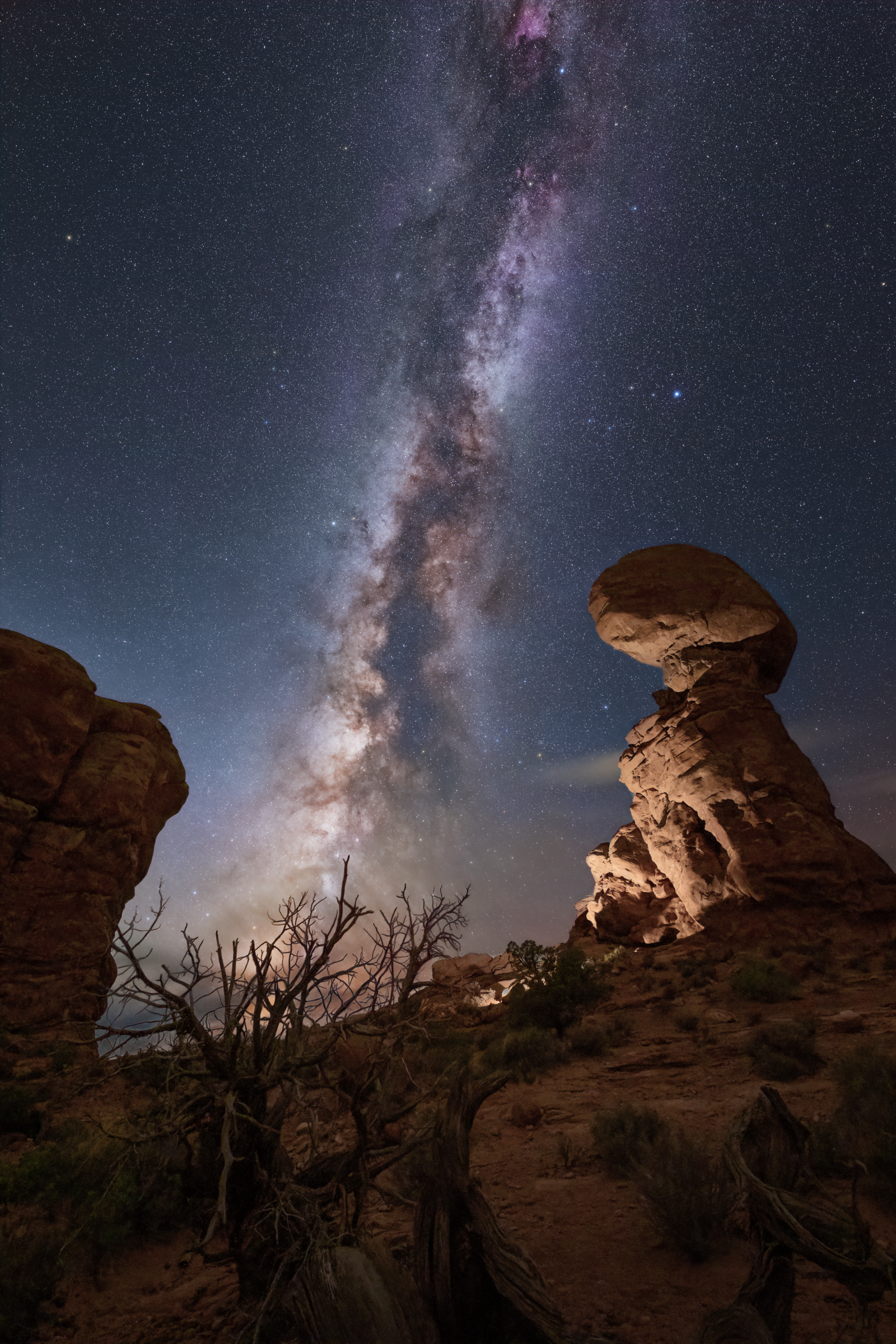 BALANCED ROCK